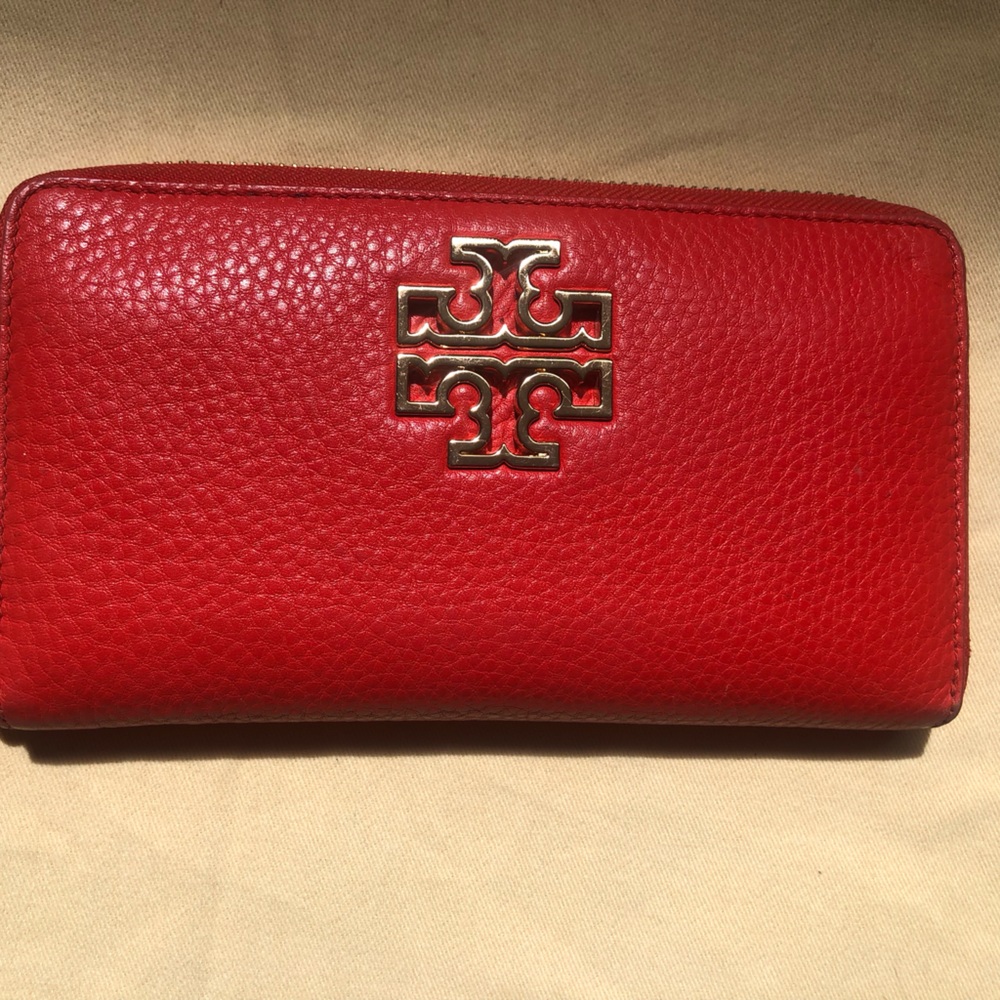 Tory Burch Britten Zip continental wallet poppy red
